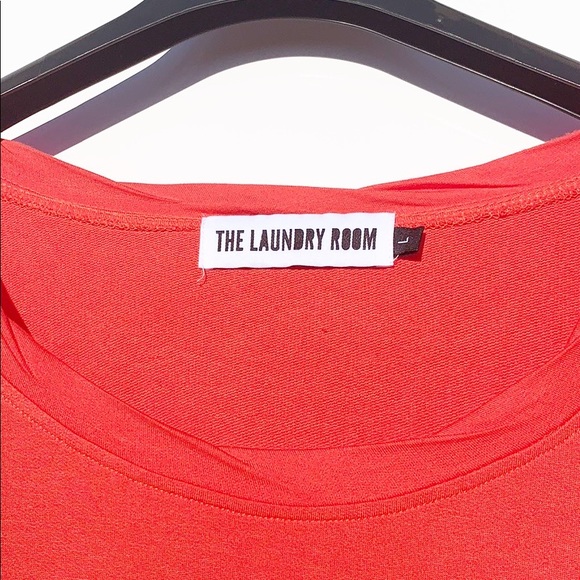 The laundry room Queen of Beers Top - Picture 4 of 5